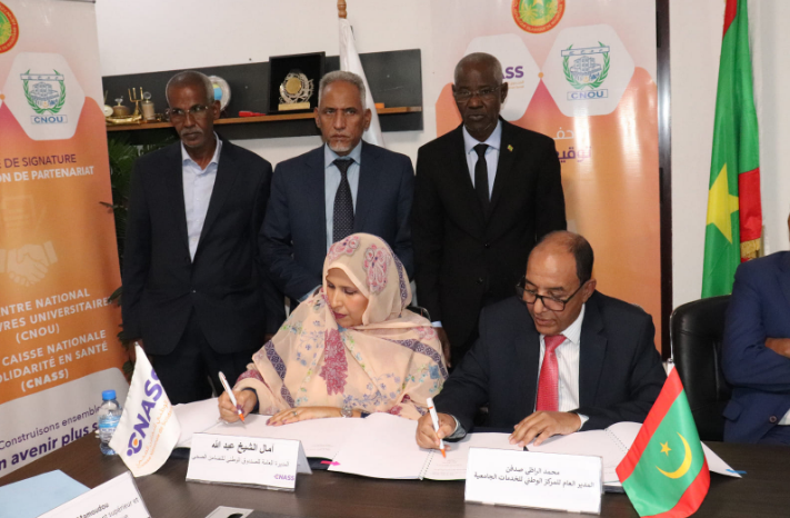 Signature d'un accord de partenariat entre le Centre national des services universitaires et «CNASS»